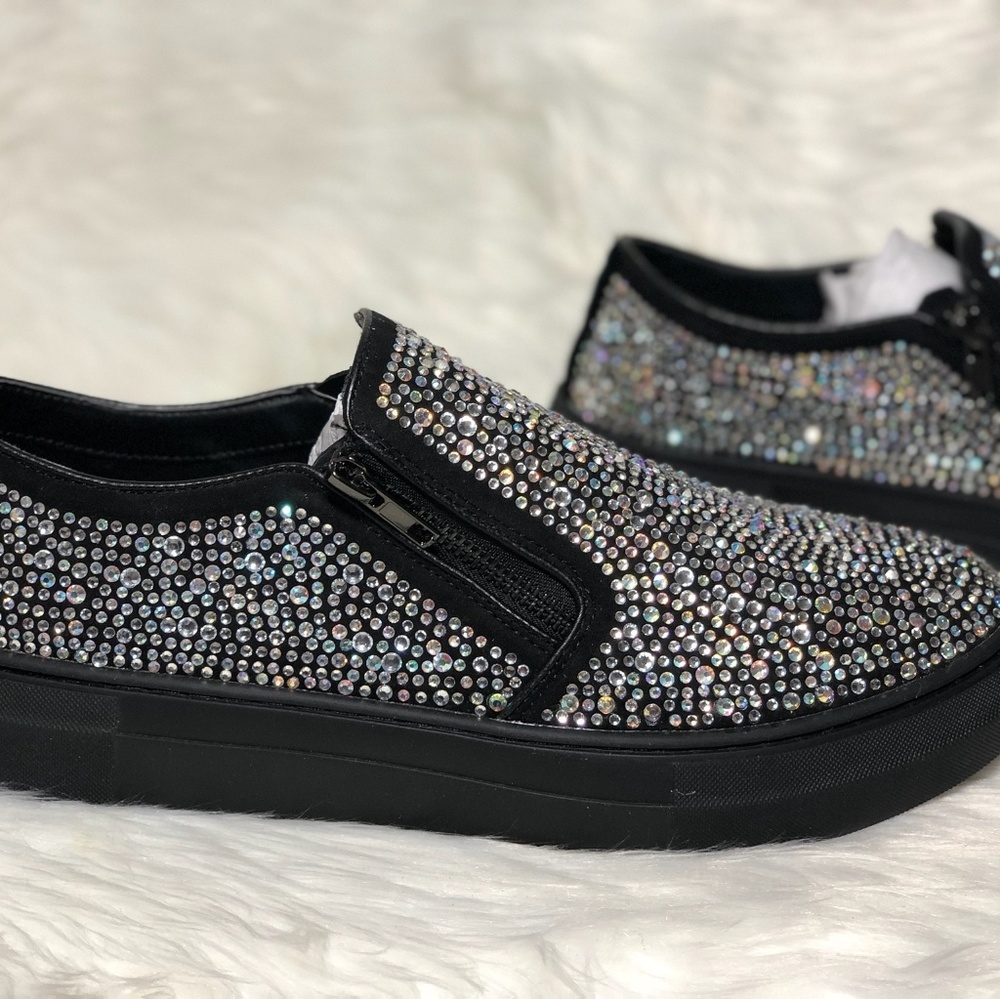 🔥Best Seller🔥 Steve Madden Slip-ons Size 8. - Picture 7 of 10